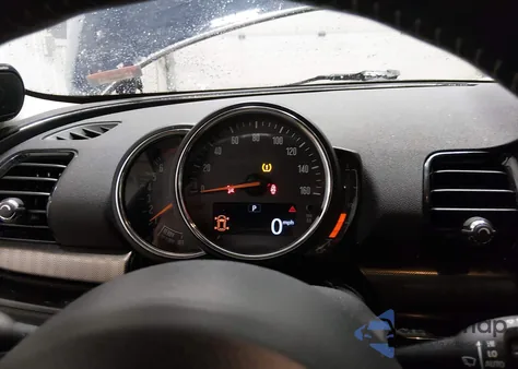 2018 Mini Clubman Cooper z USA, uszkodzony, nr VIN WMWLU1C52J2F29373